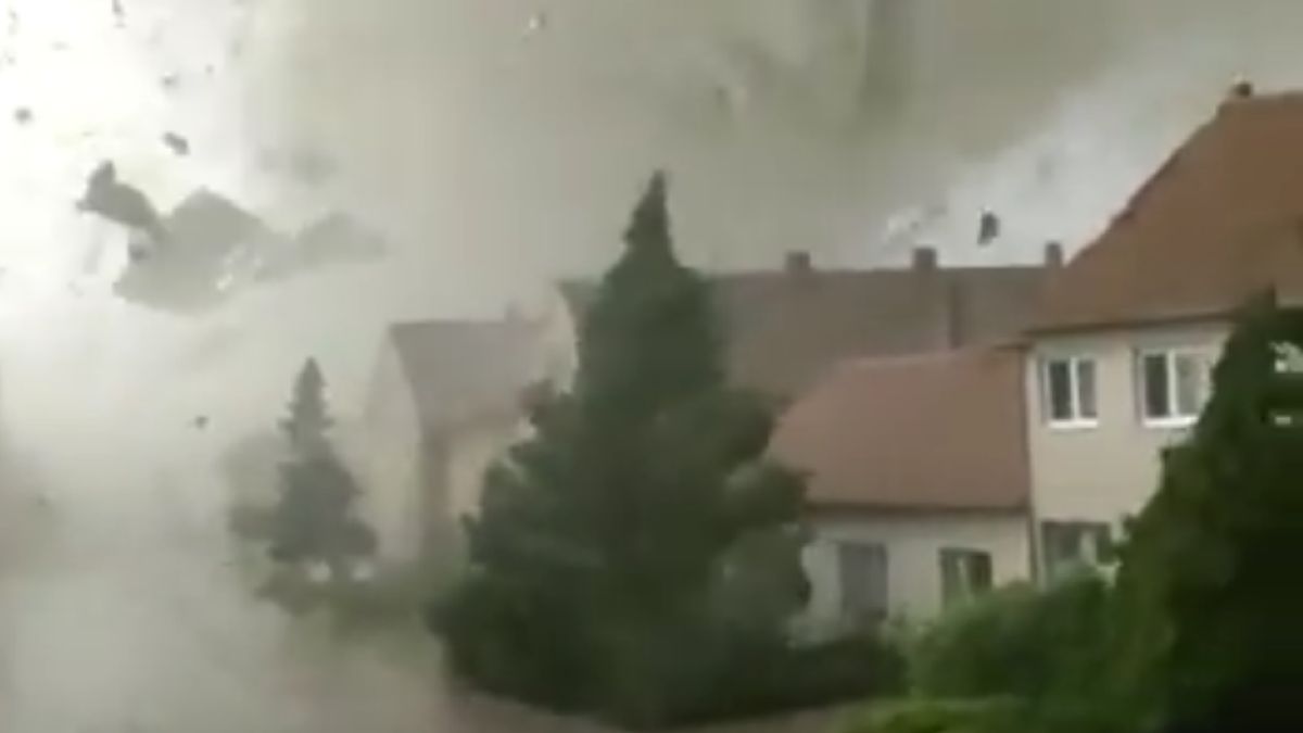 Trąba powietrzna siała spustoszenie w Czechach.