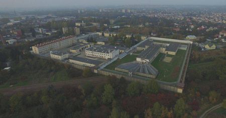 45-latek znęcał się nad ojcem. Został tymczasowo aresztowany