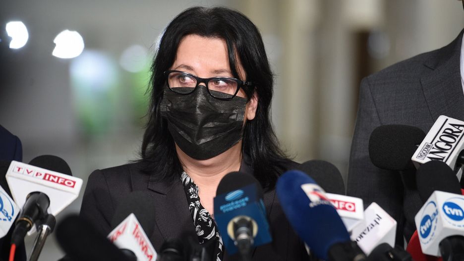 Spektakularna porażka. Rzeczniczka PiS tłumaczy 