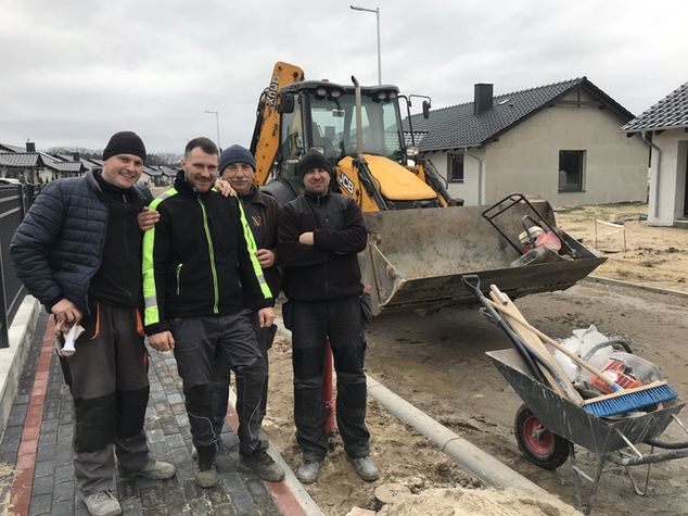 Od lewej: Grzegorz, Marcin, Krzysztof, Sebastian. Ekipa z budowy