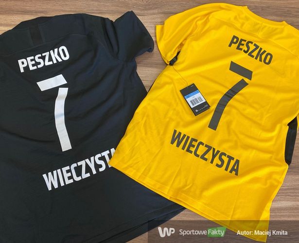 Koszulki Sławomira Peszki