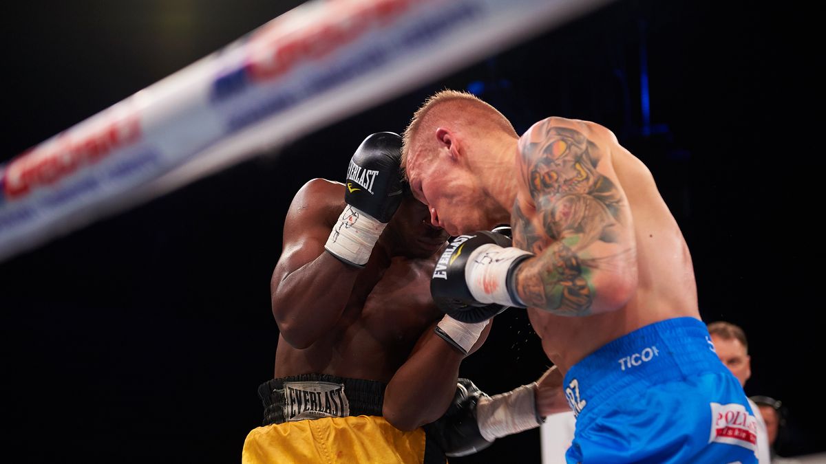 Materiały prasowe / Na zdjęciu: Przemysław Runowski kontra Twaha Kiduku