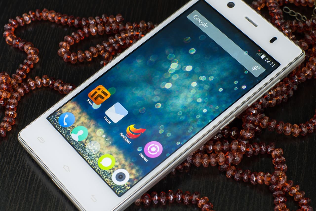 Smukły myPhone Infinity z płynnym Androidem w Biedronce za 599 zł