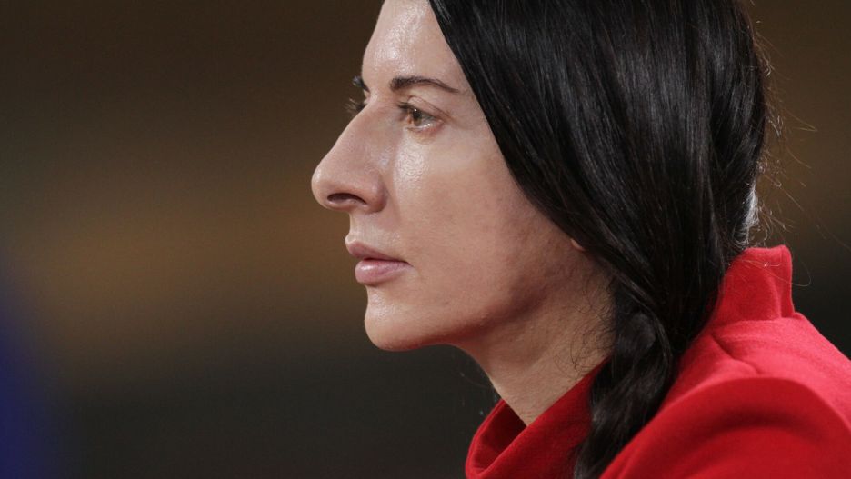 Marina Abramobvić przekraczała granice sztuki, inspirując kolejne pokolenia