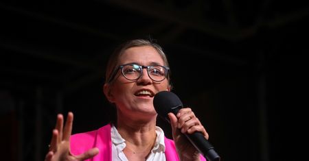 Umowy B2B. Senatorka Lewicy: to oszustwo