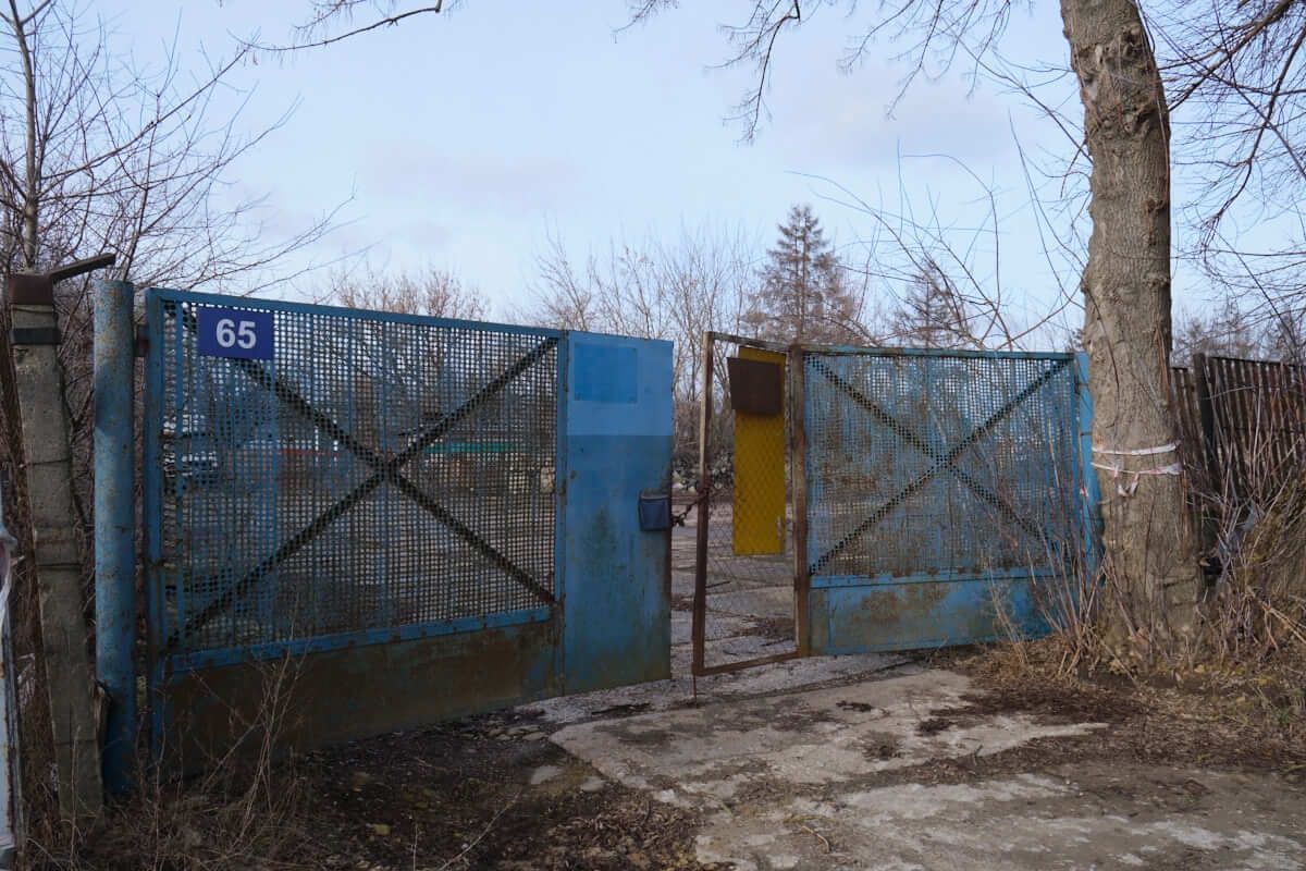 W miejscu dawnego skupu złomu przy ul. Zemborzyckiej 65 stanie Biedronka
