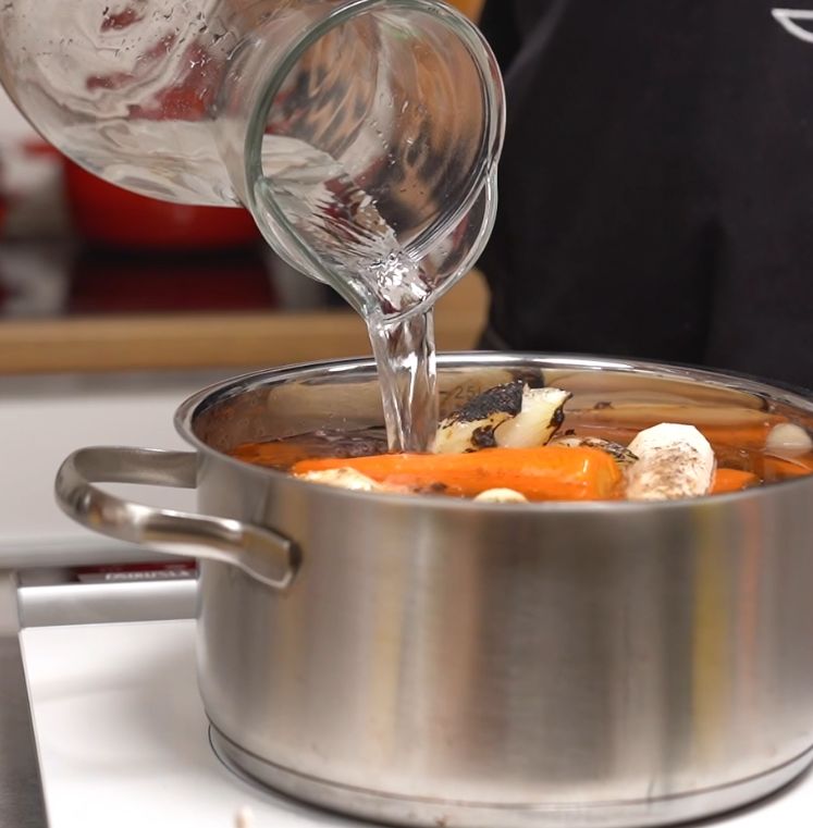 Broth for cucumber soup