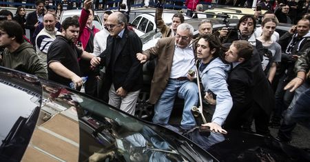 Protesty we Włoszech podczas uroczystości pogrzebowych Priebkego