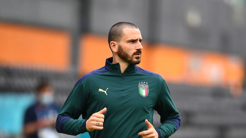 Getty Images / Claudio Villa / Na zdjęciu: Leonardo Bonucci na treningu przed meczem z Hiszpanią