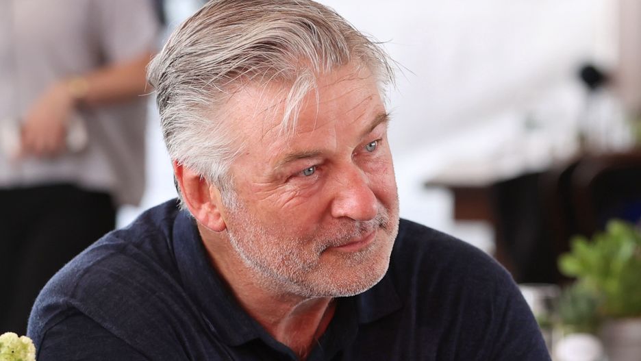 Alec Baldwin nieświadomie śmiertelnie postrzelił operatorkę filmu "Rust"