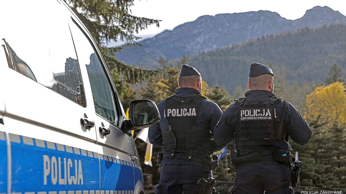 Pijana matka z dzieckiem w restauracji. Fot. Facebook/Policja Zakopane