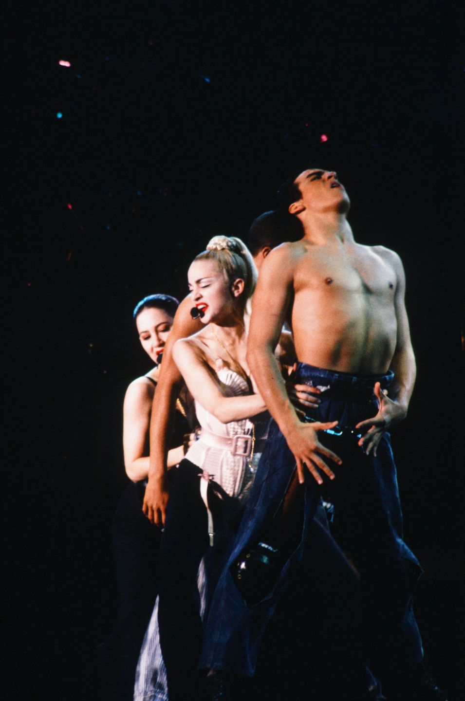 Madonna podczas trasy koncertowej Blond Ambition