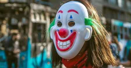 W Lublinie akcja jak z filmu. Klowni ukradli biżuterię za miliony