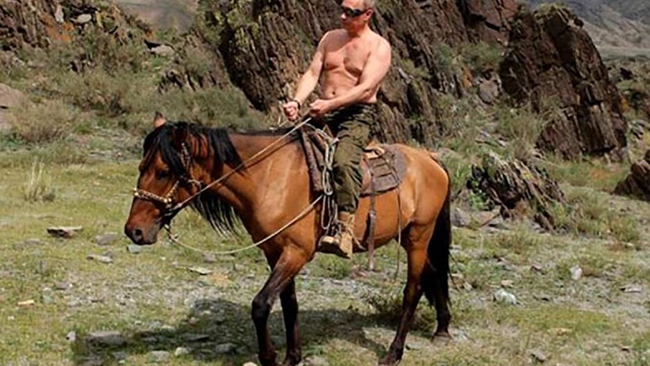 Władimir Putin chętnie pozuje do zdjęć bez koszulki