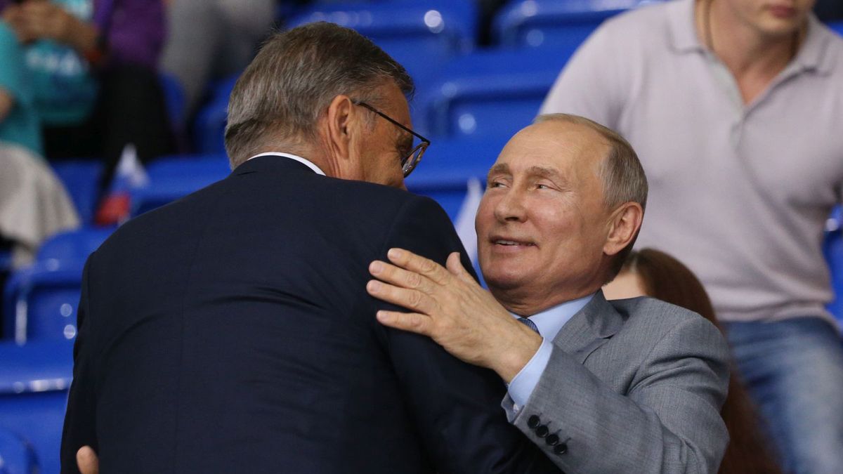 Zdjęcie okładkowe artykułu: Getty Images / Mikhail Svetlov / Na zdjęciu od lewej: Rene Fasel i Władimir Putin