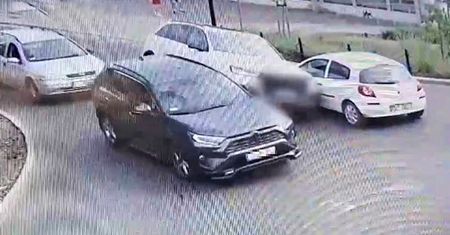 W narkotykowym szale taranował samochody. Wpadł w ręce policjantów