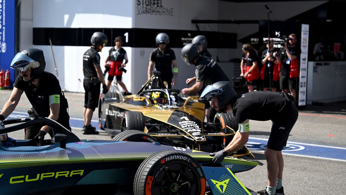 Materiały prasowe / Formula E / Simon Galloway / Na zdjęciu: padok toru Formuły E