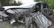 Groźny wypadek z udziałem nastoletnich kierowców. Dwie osoby trafiły do szpitala