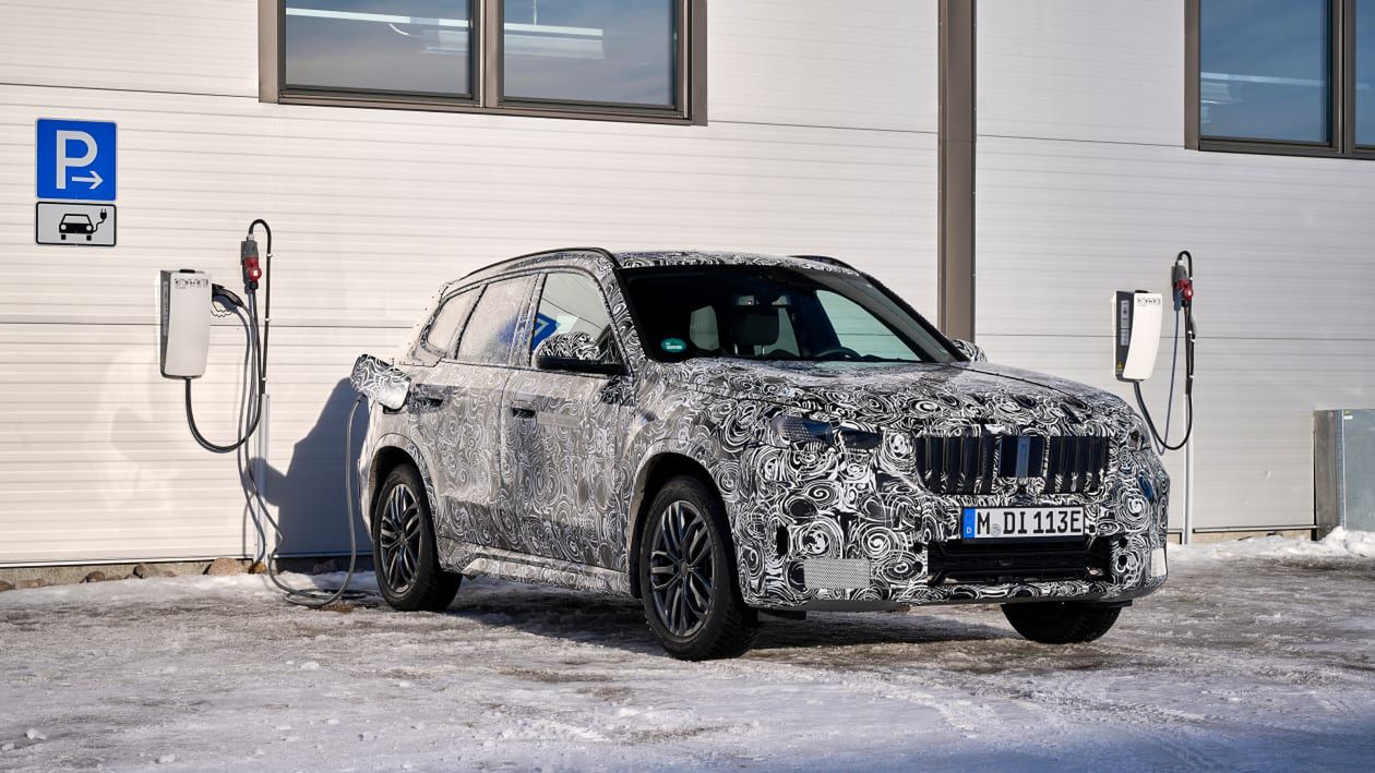 BMW chwali się zdjęciami z testów elektycznego iX1 i potwierdza spory zasięg