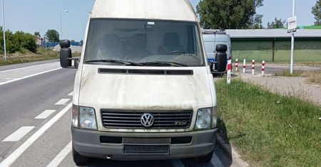 Bus miał tablice rejestracyjne z innego pojazdu. Kierowcy grozi więzienie
