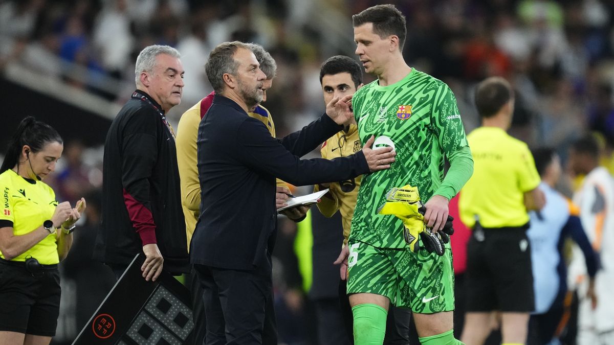 Getty Images / NurPhoto / Contributor / Na zdjęciu: Wojciech Szczęsny schodzący z boiska