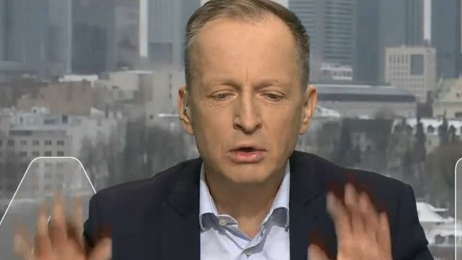 Kawa na ławę, Konrad Piasecki