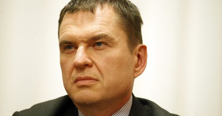 Reżim Łukaszenki walczy z Poczobutem. Dziennikarz na "liście terrorystów"