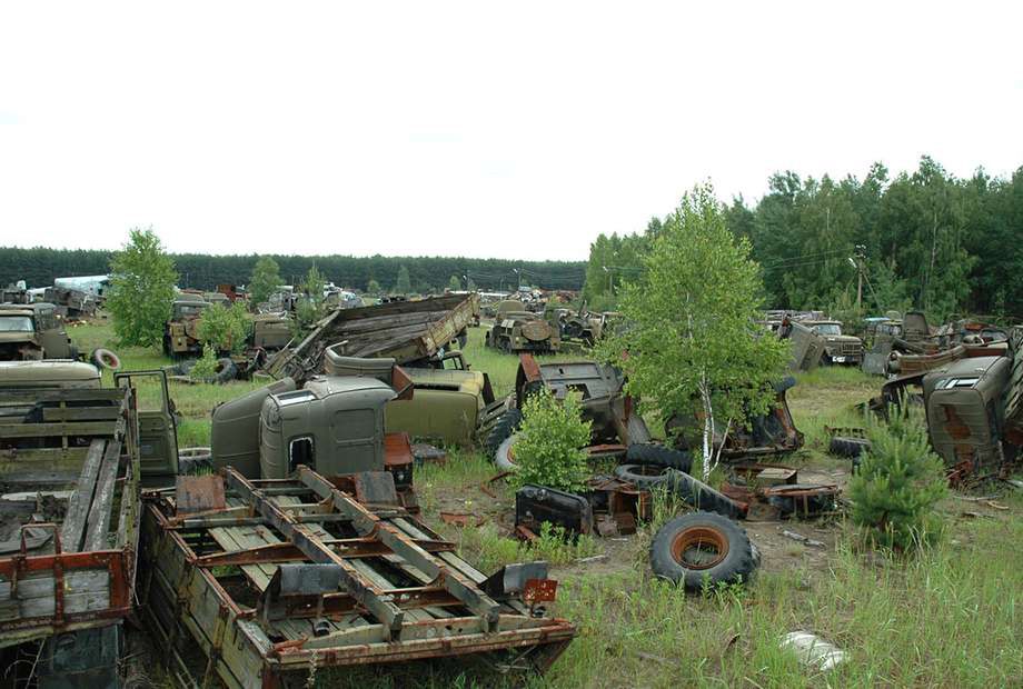 Cmentarzysko napromieniowanych pojazdów pod Czarnobylem 32