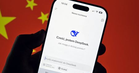 DeepSeek poddany testowi bezpieczeństwa. Miał wypaść “najgorzej ze wszystkich”