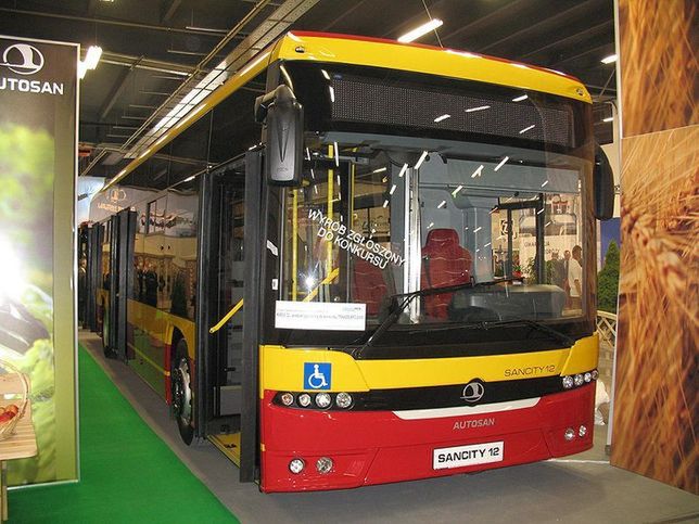 Autosan podpisał pierwszy kontrakt na dostawę 15 autobusów dla Krakowa