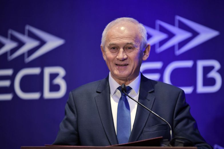 Minister Tchórzewski zwraca uwagę, że strategia jest "propozycją odchodzącej Komisji Europejskiej"