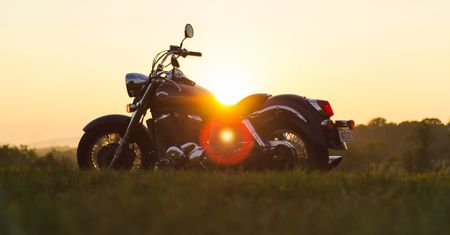 Umowa kupna-sprzedaży motocykla. Zabezpieczenie interesów stron