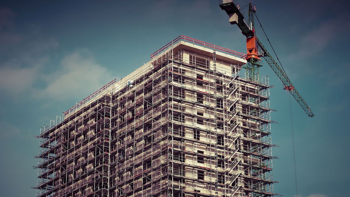 Deweloperzy wciąż nie obniżają cen