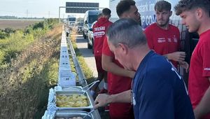 Wypadek zablokował autostradę. Spójrz, co zrobił Niemiec na barierkach