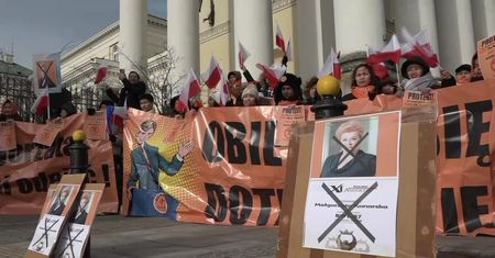 Kryzys w Warszawie. Wszystko zamknęli, wyszli na ulice