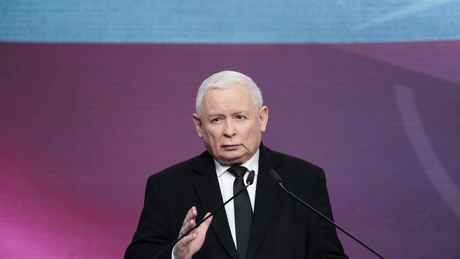 Warszawa, 12.03.2024. Prezes PiS Jarosław Kaczyński podczas konferencji prasowej w siedzibie partii na ulicy Nowogrodzkiej w Warszawie, 12 bm. Spotkanie dot. 25-lecia wejścia Polski do NATO. (mr) PAP/Tomasz Gzell
