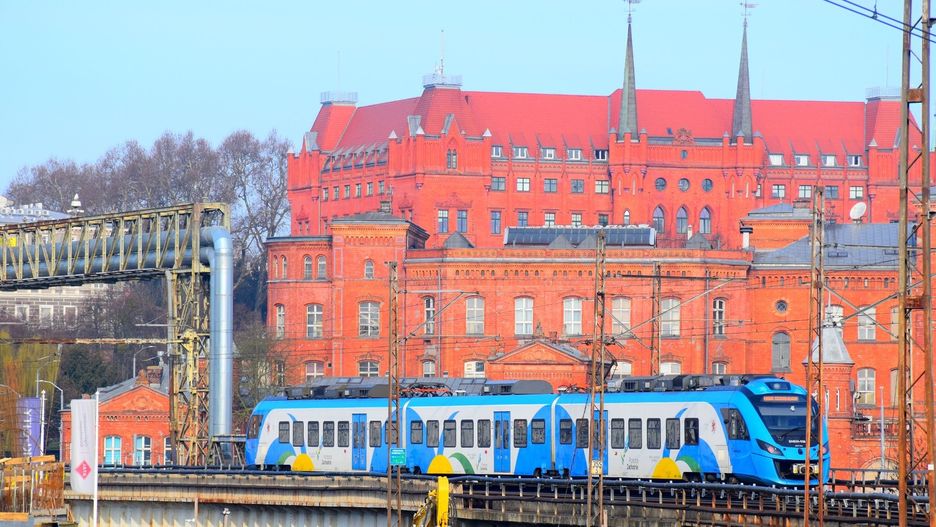 Szczeciński Bilet Metropolitalny można nabyć w kasach biletowych POLREGIO, u obsługi pociągów REGIO, w kasach biletowych ZDiTM, w stacjonarnych automatach biletowych, poprzez stronę internetową ZDiTM oraz w aplikacjach służących do zakupu biletów