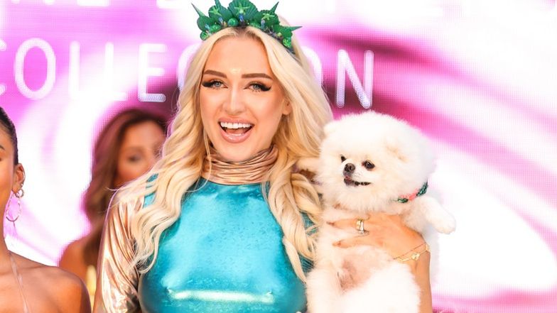 Caroline Derpienski zaprezentowała swoją kolekcję strojów kąpielowych na pokazie w Nowym Jorku