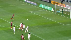 Kolejna bramka Polaka w Korei. Jego drużyna jest liderem