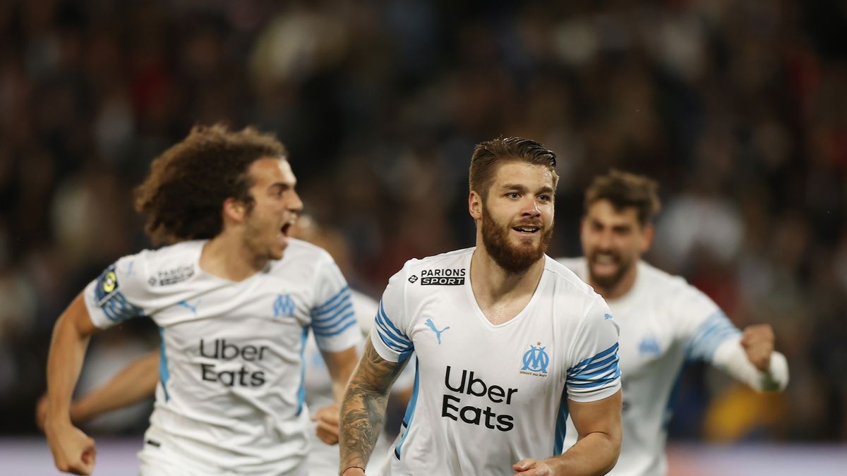 PAP/EPA / IAN LANGSDON  / Piłkarze Olympique Marsylia