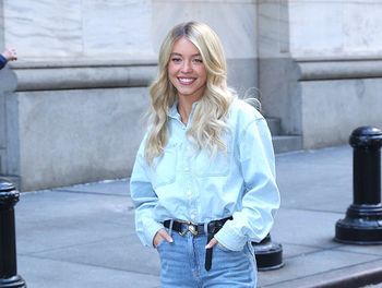 Wszystkie odmiany denimu. Jeansowe koszule wychodzą na prowadzenie