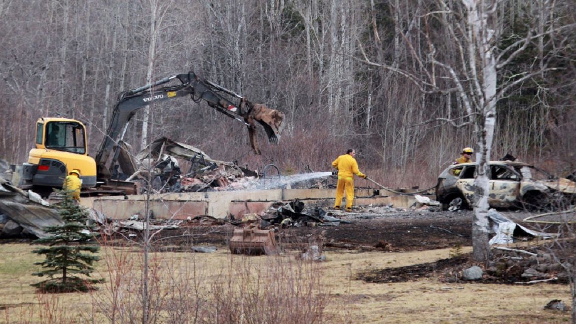 Atak w Kanadzie. Sprawca strzelał do ludzi i podpalał domy.