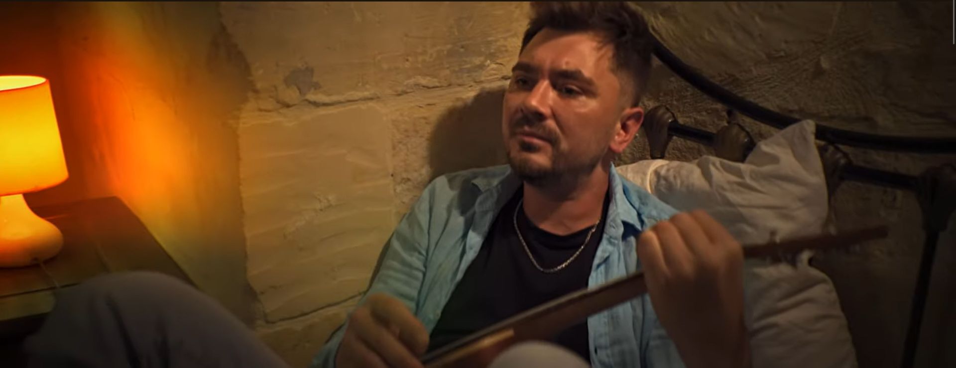 Daniel Martyniuk w debiutanckim teledysku