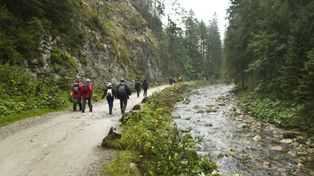 Będą utrudnienia w Dolinie Kościeliskiej. TPN buduje tam kanalizację