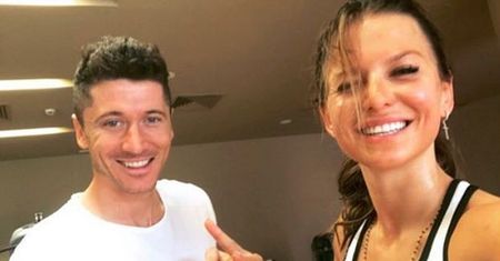 Ania Lewandowska w końcu zrobi karierę za granicą? "Oszałamiająca WAG w drodze do Chelsea"