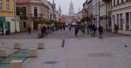 Wymienią uszkodzone okno czasu na placu Litewskim w Lublinie