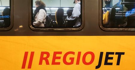 RegioJet anulował 200 połączeń. Bon o wartości 100 zł dla pasażerów