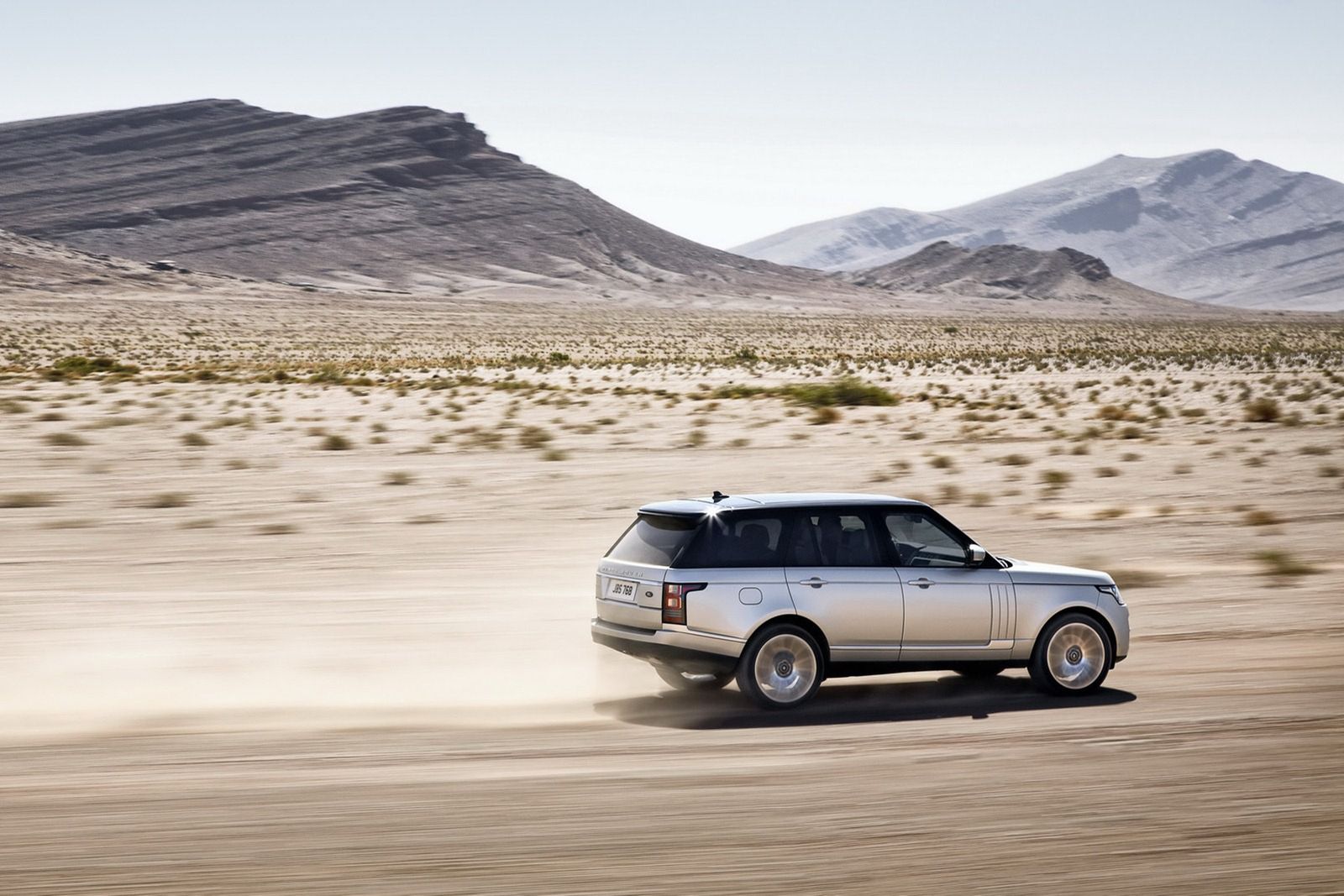 Nowy Ranger Rover (2013) w obszernej galerii 44