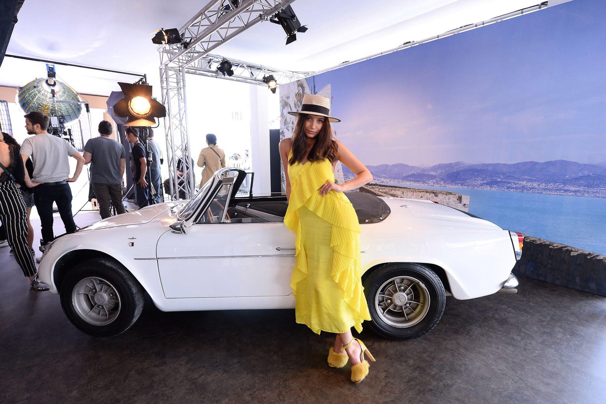 Julia Wieniawa na "Worth it Show" - Cannes 2018