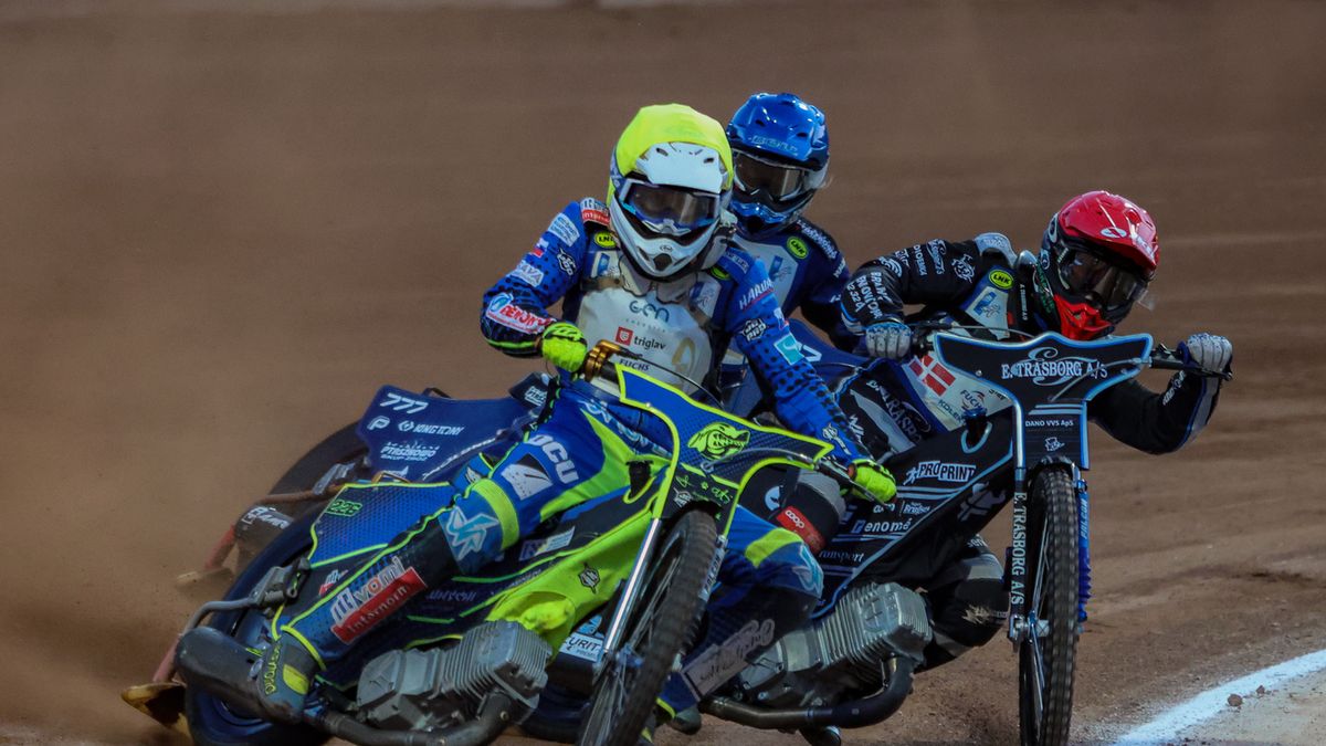 WP SportoweFakty / Michał Krupa / Na zdjęciu: Anże Grmek w kasku żółtym